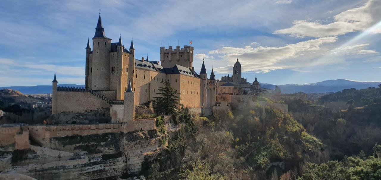 Real Segovia Apartments By Recordis Hotels Exteriér fotografie